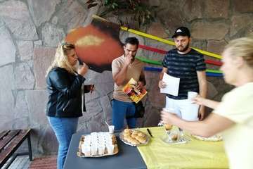 Concurrido concurso de repostería y comidas caseras en La Viña (Foto TA)